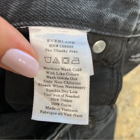 Everlane Black Cheeky Jean Crop size 26 - Picture 7 of 7